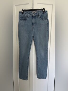 Levi’s Light Blue Women's Classic Mid-Rise Skinny Jeans - Size 10